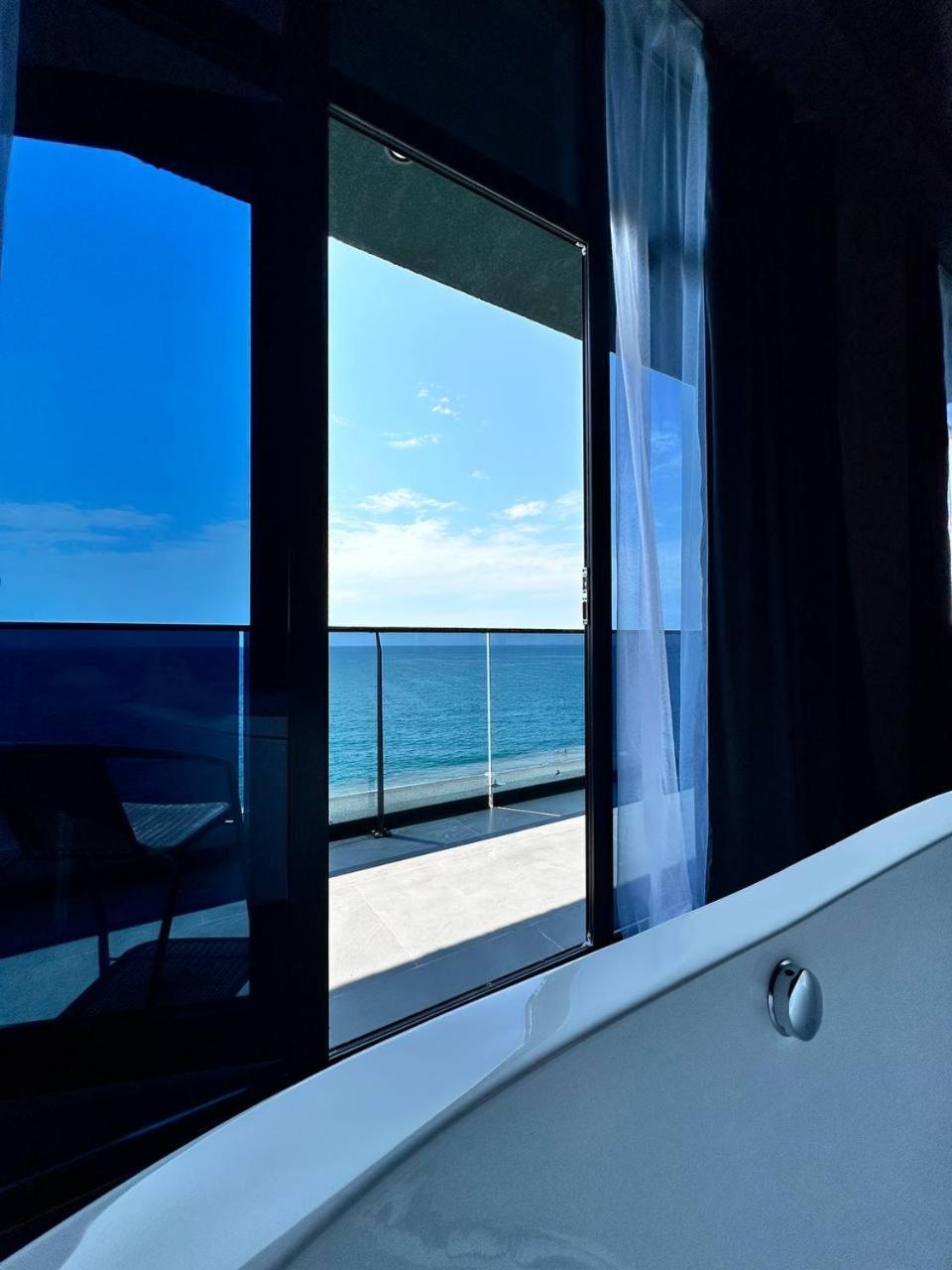 Hotel Black Sea Kobuleti Ngoại thất bức ảnh